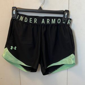 Black/green under armour shorts